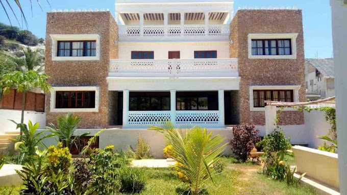 The Dunes House
