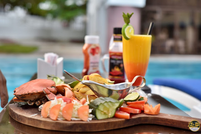 La Benderas Beach Hotel