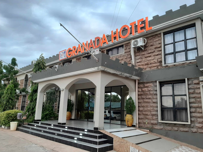 Granada hotel Mandera