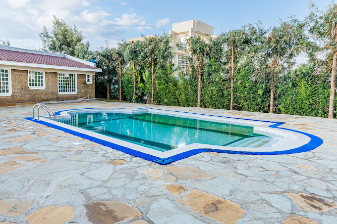 Golden View Manor